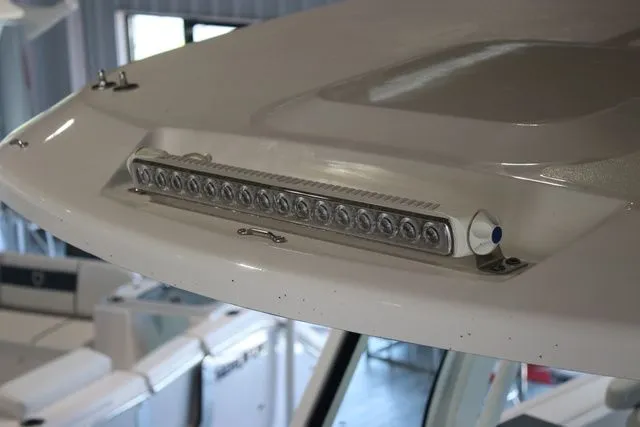 Slide: The Image of Sea Fox Commander 328 2026 - 25