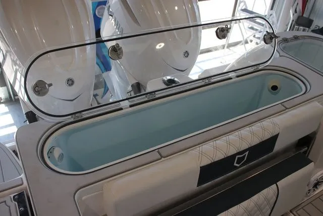 Slide: The Image of Sea Fox Commander 328 2026 - 36