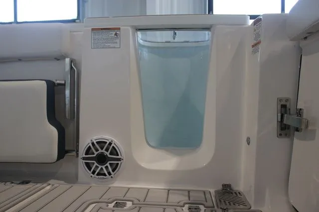 Slide: The Image of Sea Fox Commander 328 2026 - 37