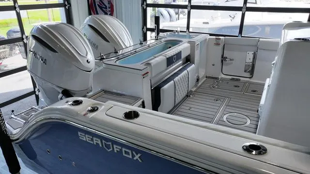 Slide: The Image of Sea Fox Commander 328 2026 - 51