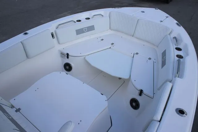 Slide: The Image of Sea Fox 268 Commander 2026 - 10