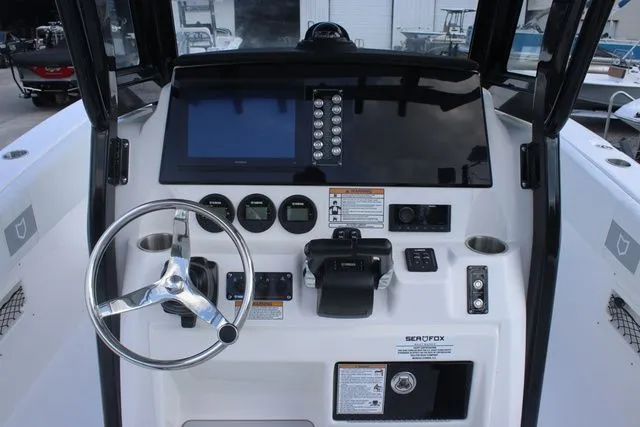 Slide: The Image of Sea Fox 268 Commander 2026 - 17