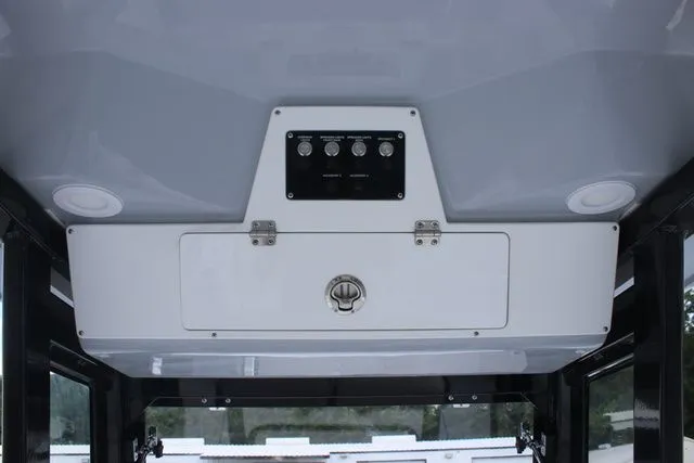 Slide: The Image of Sea Fox 268 Commander 2026 - 19