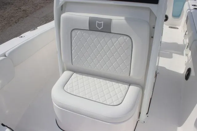 Slide: The Image of Sea Fox 248 Commander 2026 - 16