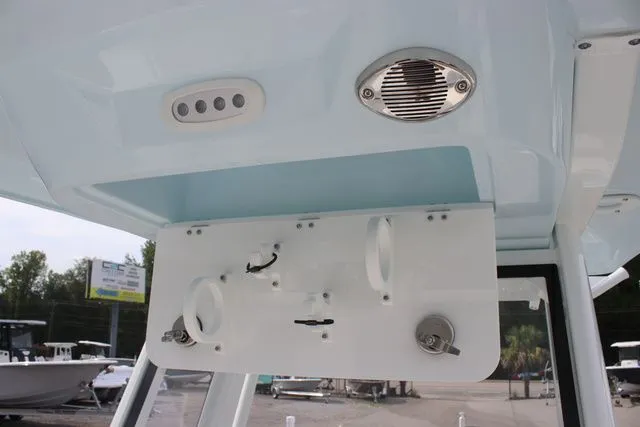 Slide: The Image of Sea Fox 248 Commander 2026 - 31