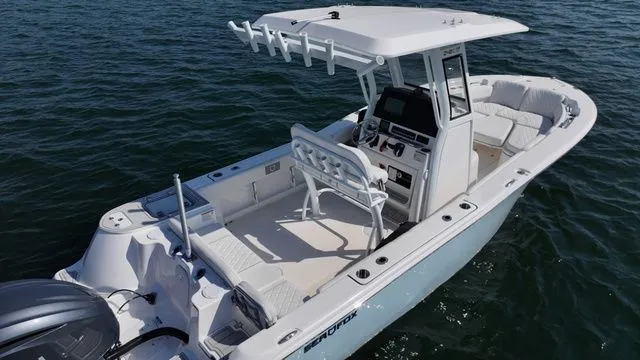 Slide: The Image of Sea Fox 248 Commander 2026 - 7