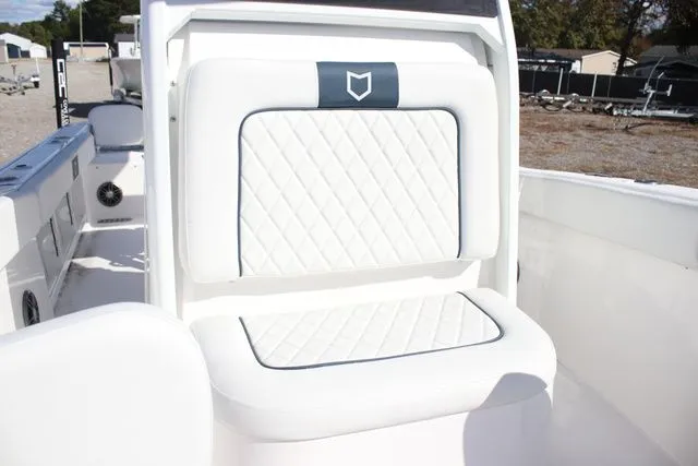 Slide: The Image of Sea Fox 248 Commander 2026 - 18