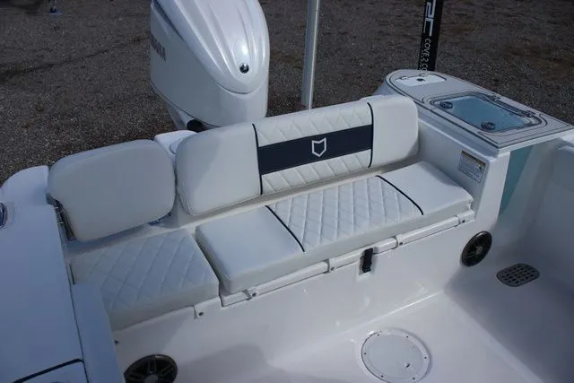 Slide: The Image of Sea Fox 248 Commander 2026 - 22