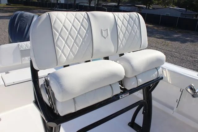 Slide: The Image of Sea Fox 248 Commander 2026 - 12