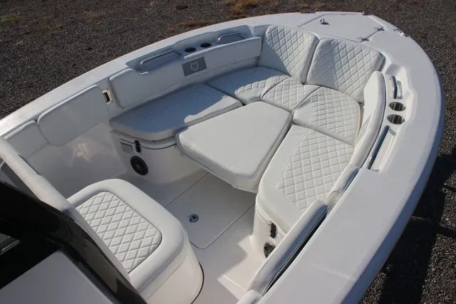 Slide: The Image of Sea Fox 248 Commander 2026 - 16