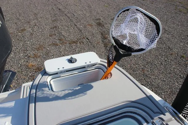 Slide: The Image of Sea Fox 248 Commander 2026 - 21