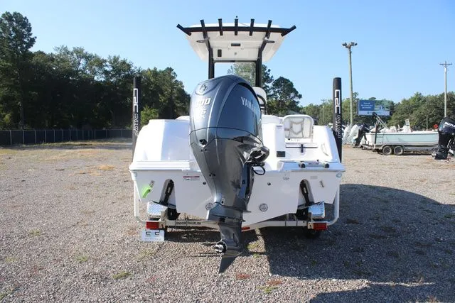 Slide: The Image of Sea Fox 248 Commander 2026 - 6