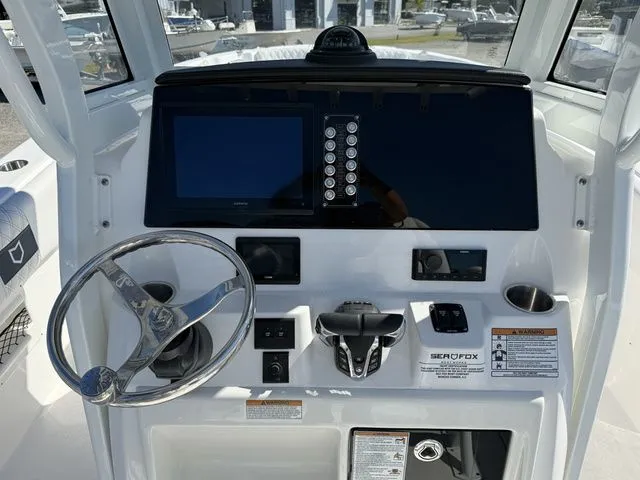 Slide: The Image of Sea Fox 268 Commander 2026 - 20