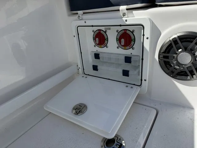 Slide: The Image of Sea Fox 268 Commander 2026 - 25