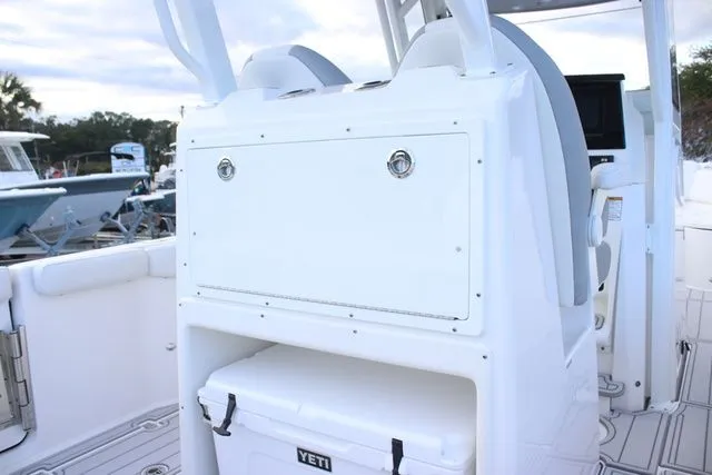 Slide: The Image of Sea Fox 288 Commander 2026 - 13