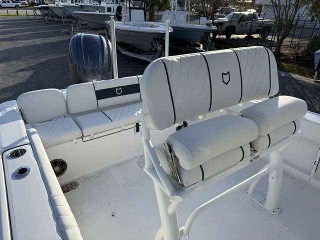 Slide: The Image of Sea Fox 248 Commander 2026 - 12