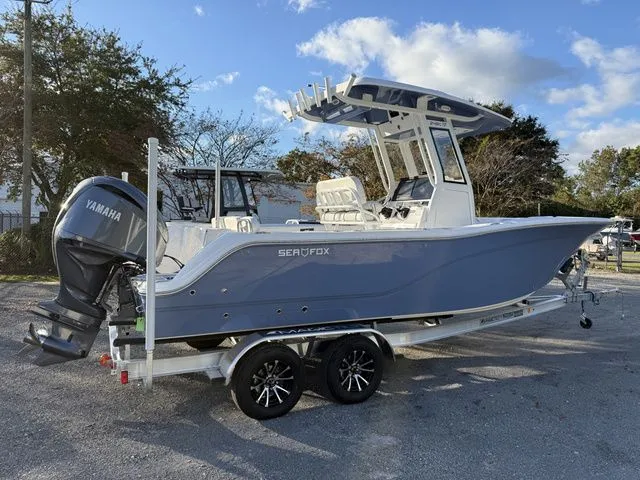 Slide: The Image of Sea Fox 248 Commander 2026 - 16