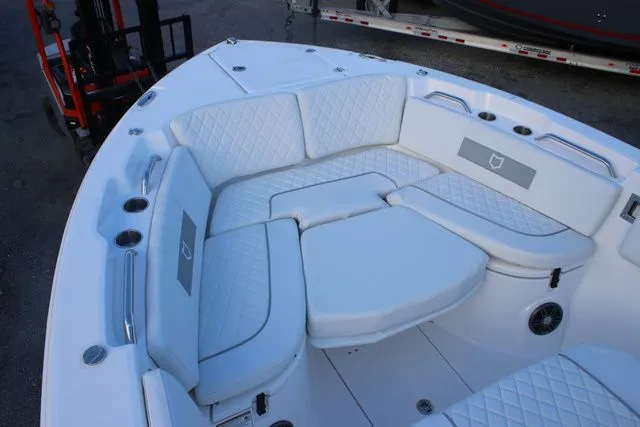 Slide: The Image of Sea Fox 268 Commander 2026 - 17