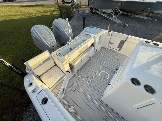 Slide: The Image of Sea Fox 328 Commander 2026 - 26