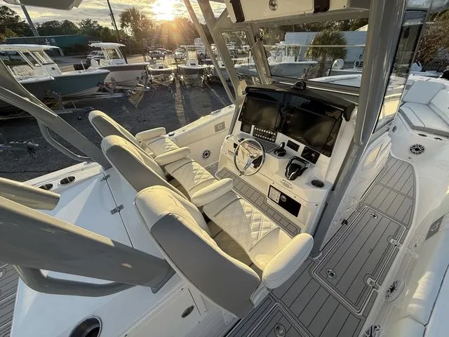 Slide: The Image of Sea Fox 328 Commander 2026 - 27