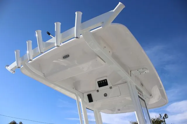 Slide: The Image of Sea Fox 248 Commander 2026 - 13