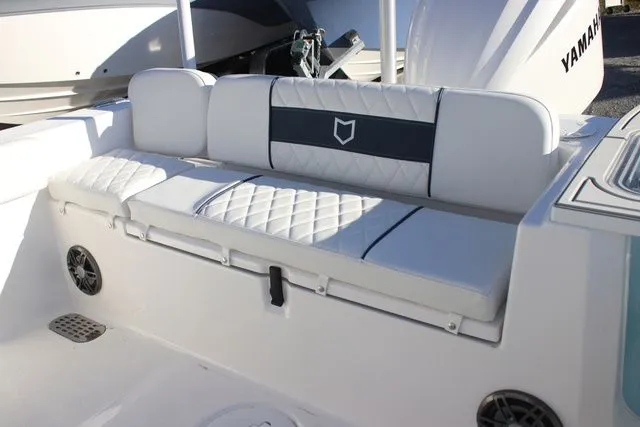 Slide: The Image of Sea Fox 248 Commander 2026 - 16