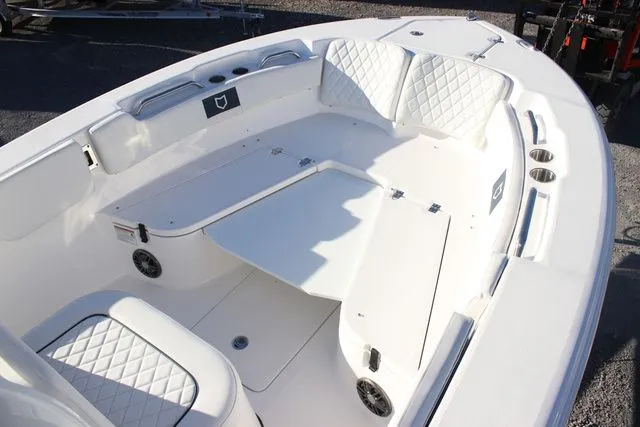 Slide: The Image of Sea Fox 248 Commander 2026 - 5