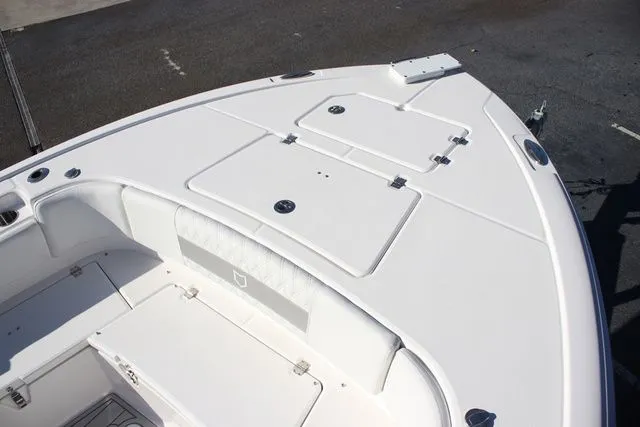 Slide: The Image of Sea Fox Hybrid LT 282 LT 2026 - 18