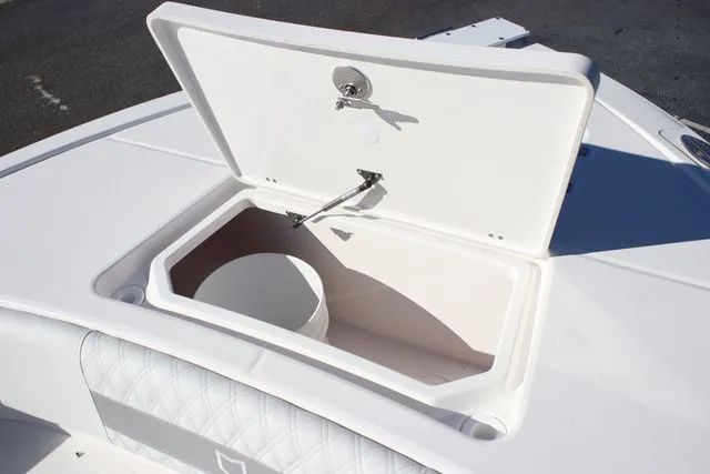 Slide: The Image of Sea Fox Hybrid LT 282 LT 2026 - 20