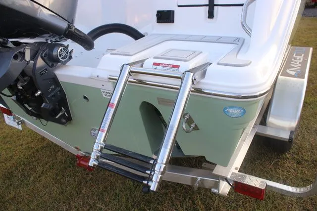 Slide: The Image of Sea Fox 228 Commander 2026 - 12