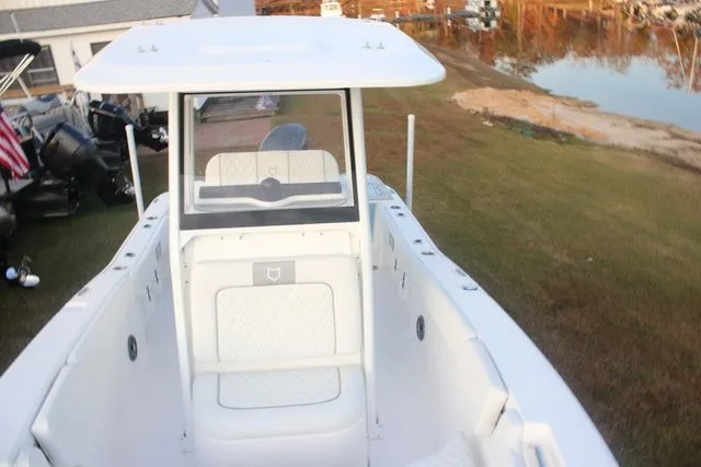 Slide: The Image of Sea Fox 228 Commander 2026 - 16