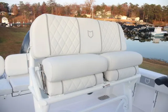 Slide: The Image of Sea Fox 228 Commander 2026 - 25