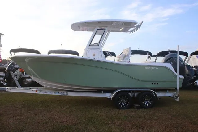 Slide: The Image of Sea Fox 228 Commander 2026 - 6