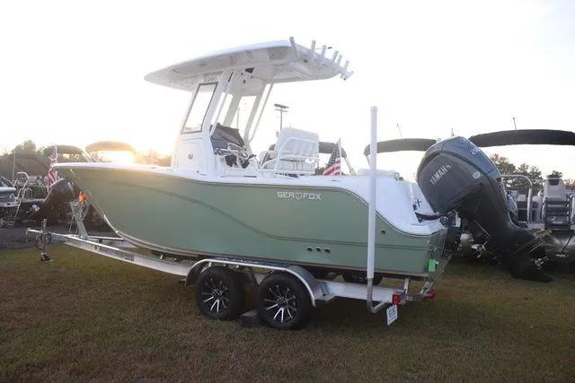 Slide: The Image of Sea Fox 228 Commander 2026 - 9