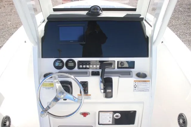 Slide: The Image of Sea Fox 228 Commander 2026 - 17