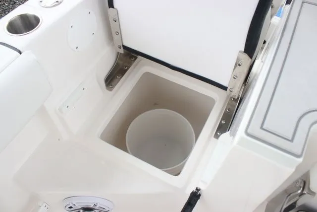 Slide: The Image of Sea Fox 288 Commander 2026 - 14