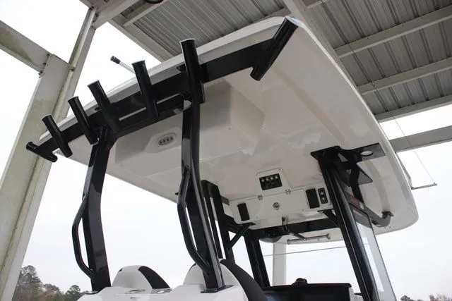 Slide: The Image of Sea Fox 288 Commander 2026 - 16