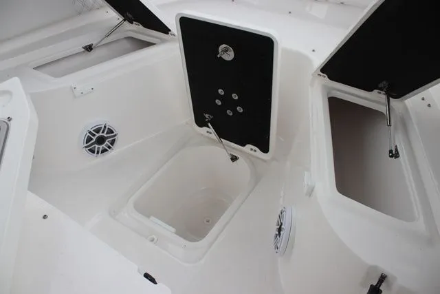 Slide: The Image of Sea Fox 288 Commander 2026 - 20