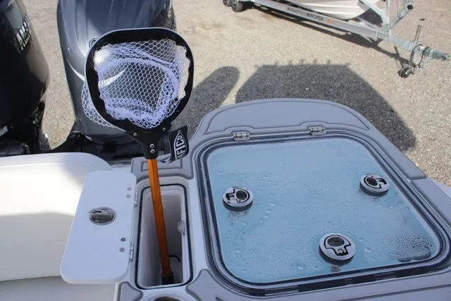 Slide: The Image of Sea Fox Commander 268 2026 - 14