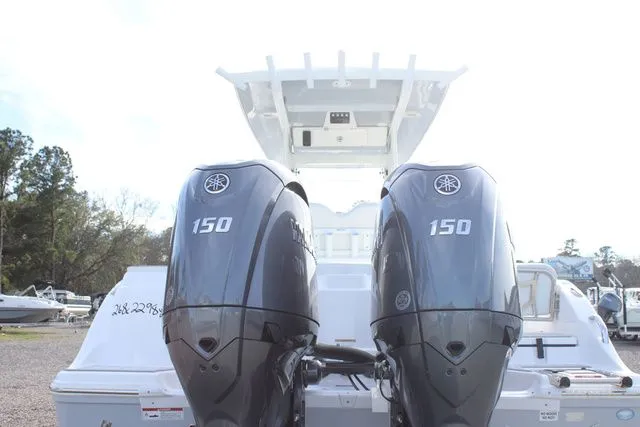 Slide: The Image of Sea Fox Commander 268 2026 - 6