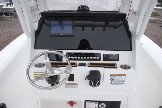 Slide: The Image of Sea Fox 228 Commander 2026 - 9