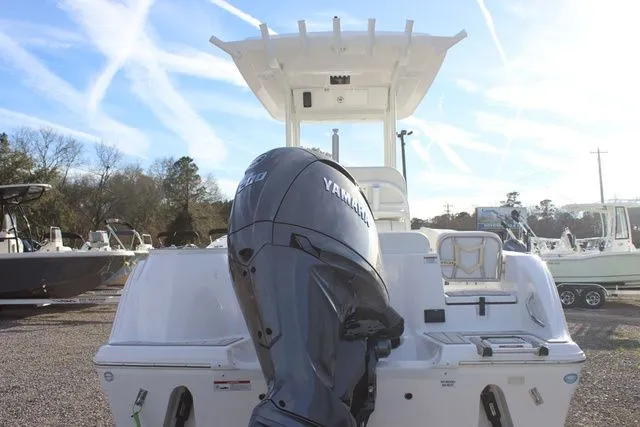 Slide: The Image of Sea Fox 228 Commander 2026 - 5