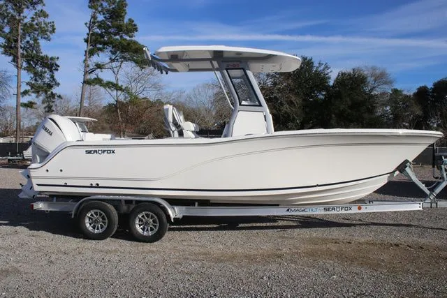 Slide: The Image of Sea Fox 248 Commander 2026 - 3