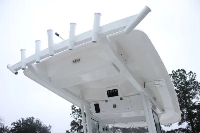 Slide: The Image of Sea Fox Commander 268 2026 - 13