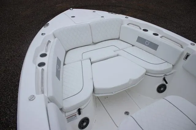 Slide: The Image of Sea Fox Commander 268 2026 - 19