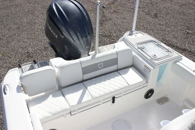 Slide: The Image of Sea Fox 248 Commander 2026 - 21