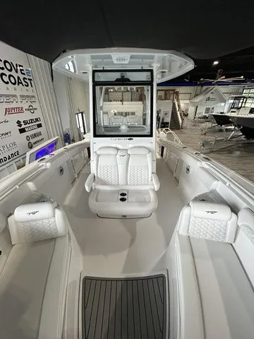 Slide: The Image of Tidewater CC Adventure 282 Bluewater 2026 - 20