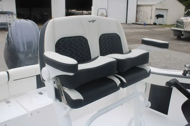 Slide: The Image of Tidewater 210 LXF 2026 - 14