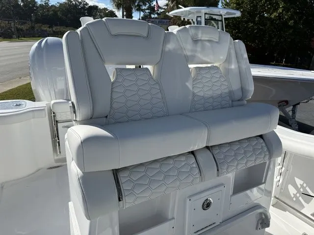 Slide: The Image of Tidewater 272 CC Adventure 2026 - 11