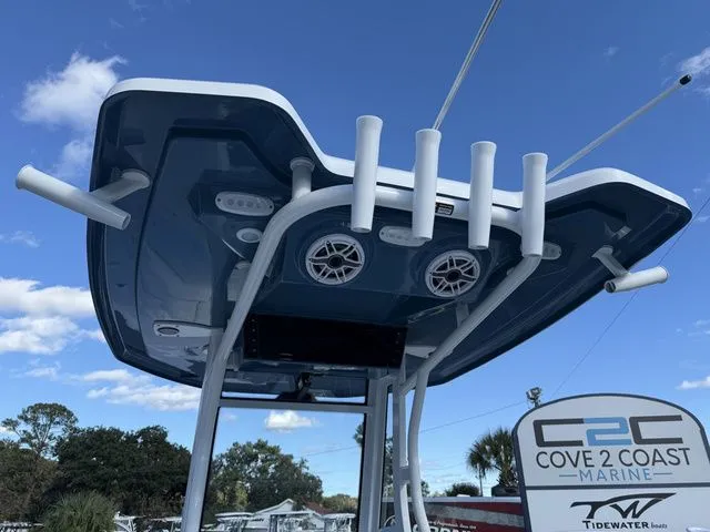 Slide: The Image of Tidewater 272 CC Adventure 2026 - 16